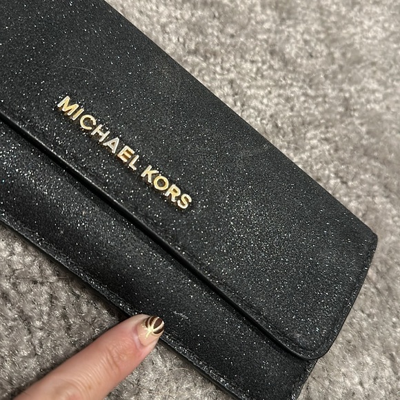 Michael Kors - Glitter Black Wallet - Picture 8 of 9